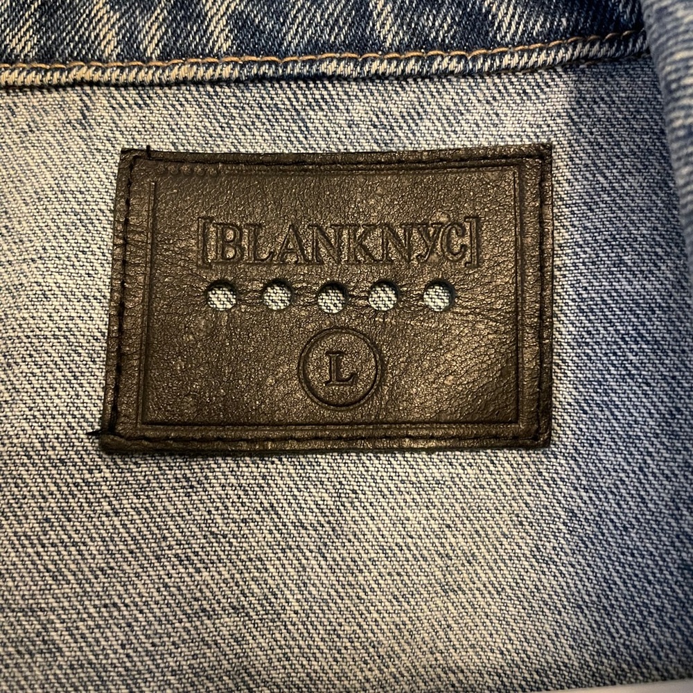 Blank NYC distressed jean jacket (size Large) - Picture 3 of 3